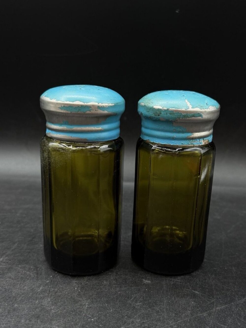 Takahashi Avocado Green Glass Teal Top Salt Pepper Shakers Japan MCM READ
